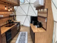 Moonshiner Tree Dome is rustic luxury with big, beautiful panoramic views. - Alppimaja