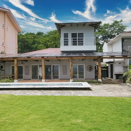 Newly Remodeled Beachfront Home!