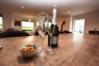 The Greene House with Amazing Views 5 Star tourist board rated - キッチン