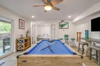 Elegant 5BR w/ Private Pool, Dock and Game Room - Pools