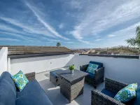Steps Away From Pismo Beach with Poker/Foosball Table/EV Charger/BBQ grill Hotels in Oceano
