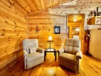 Gone With The Wind #47 New cabin to VRBO walking distance from courthouse square