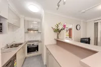 Spacious & Cosy 2 Bedroom Apartment in Darling Harbour - Apartments