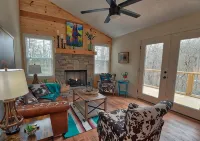 Charming 2-bedroom house with WiFi, AC nestled in the mountains of clayton - 3 estrellas