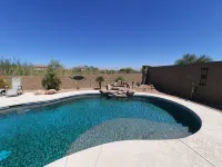 Peaceful Phoenix Area Desert Oasis Home w/ Private Pool and Spa - Uima-altaat