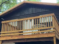 Nice log cabin on back country road with peace, quiet and the amenities of home - Hytter