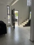 Beautiful 3 bedroom home - 民宿