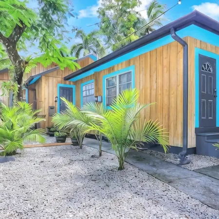 Slice of Paradise: Tropical Studio in Downtown Historical River District