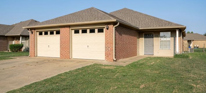 Delightful Duplex 2 beds 2 baths Hotels in Fort Smith