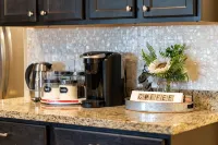 Amazing & Modern 3BR, 2BA Home near IAH, DT