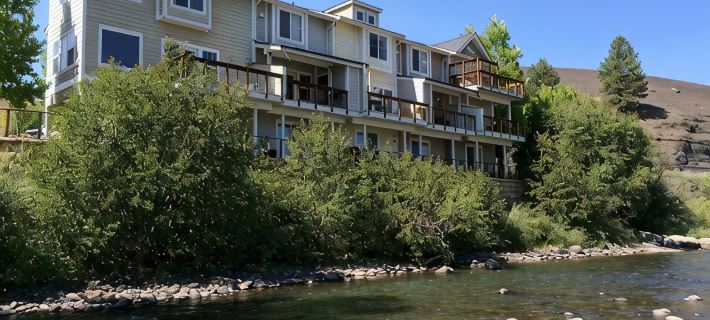 Town Home On The River. A/C. Views. Fish. Hot Springs. Walk To Town . 아출레타 카운티 호텔