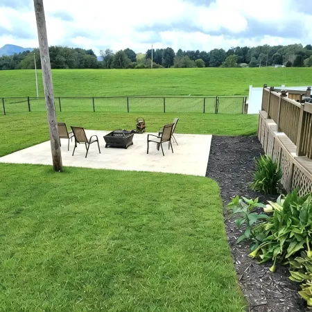 Spacious Mountain Retreat – Sleeps 12 – Pool, Hot Tub, Peaceful & Beautiful!
