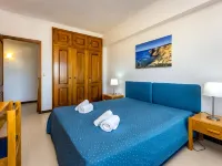 Janelas do Mar Apartamentos Turisticos Các khách sạn gần Nhà hát CCI Grand Lille