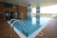 West All Suites Hotel Ashdod - Pool