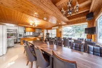 Goesan Pine Tree Rest Homestay - 3-Star