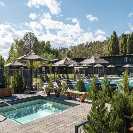 High Country Motor Lodge - Near Nau and Downtown
