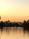 Resort Living! Quiet Lakefront Home. Pool, large shaded patio, fishing, sleeps 9