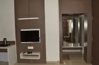 Hotel Safari Lodge - خدمة نقل من وإلى المطار