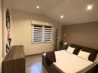 Villa with Swimming Pool, Large Terrace, All Comfort, Enclosed Garden, Calm. - วิลล่า