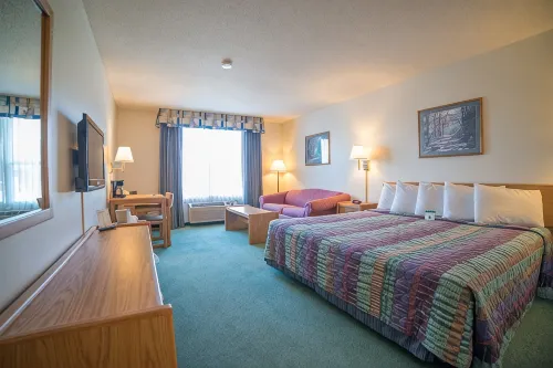 River Valley Inn & Suites