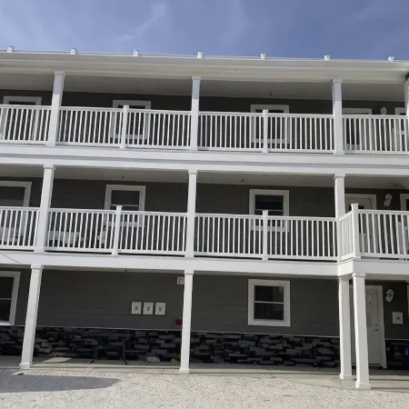 Spacious 4Br Coastal Condo • Steps to Beach & Boardwalk • Parking + Badges