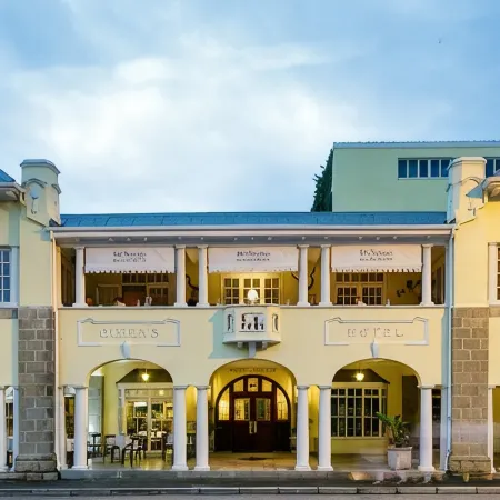 Queens Hotel by Bon Hotels