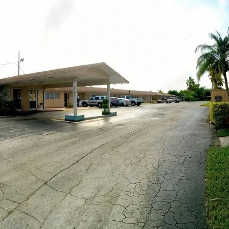 Coral Roc Motel