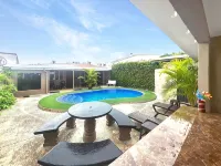Private residential home for 8 with private pool; 5 min walk to Jacó Beach. - Private Pool