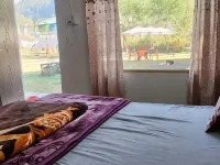 Red Leaf Resort & Cafe Hotels in Kasol