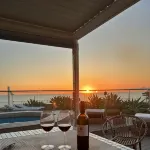 Glenelg Beach House With Private Beachfront Pool - สระว่ายน้ำส่วนตัว