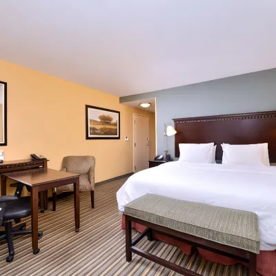 Hampton Inn & Suites by Hilton Fort Belvoir Alexandria South Hotels near Grist Mill Park