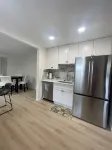 Newly Renovated Luxury 3-Bed 2-Bath Home with Easy Airport Access
