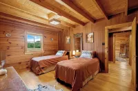 Cozy Cabin @James River; Live/Work/Play Experience