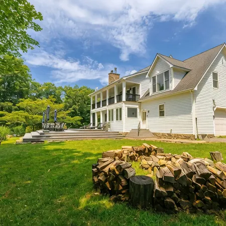 NEW Spectacular Views & Private space on a Scenic Mountain 40ft Salt Water Pool