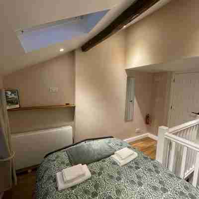 Sleep-2 Victorian, self catering maisonette in the heart of Kendal. Rooms