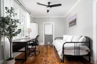 Midtown Brick Cottage 3BR, 2BA • 15 Mins to Ft Moore