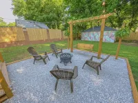 Dreamy Getaway 2br|2ba, Relaxing Backyard w/ Mural - Bungalows