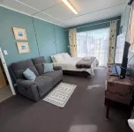 Modern cabin at beautiful Pohara Beach - Wifi