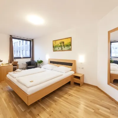 أوتل كافيموله Hotels near نيوباو. .07