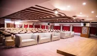 Hotel Shreya - parking