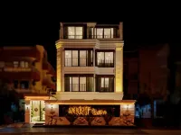 Mrt Suites Lara Hotels near Kadriye Beach