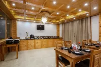 Tripli Hotels Namaste Manali - Bữa sáng
