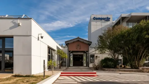 Hotel Campanile Prime - Montpellier Est Le Millenaire - parking