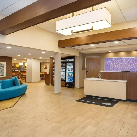 Comfort Inn - Dedham-Boston MetroWest Отели в г. Дедхэм