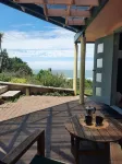 Oceanview Chalet with Floor-to-Ceiling Windows - Your Serene Escape. - Homestays