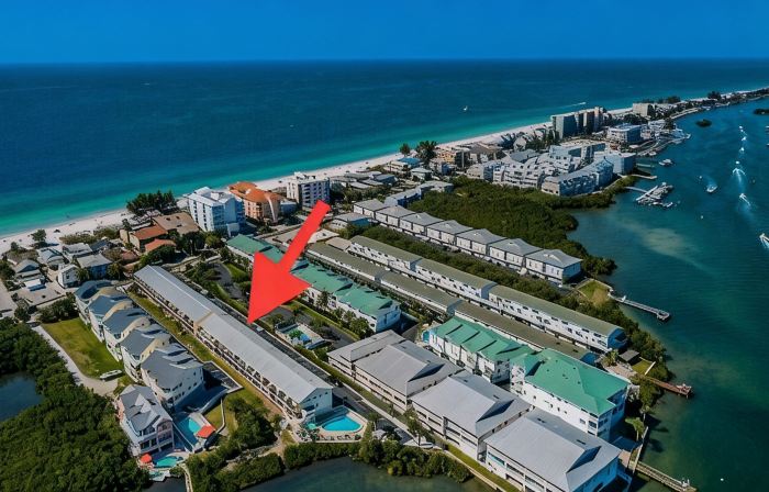 It’s a Shore Thing-Modern Finishes! Short Walk to the Soft Beaches on the Gulf