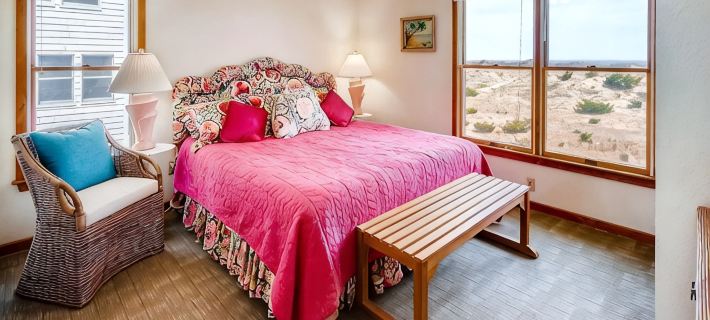 Oceanfront Pet-Friendly House with Private Pool in Salvo Hotels in Kinnakeet