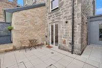 GuestReady - Elegant 2Bed Haven with Private Patio - Bungalow
