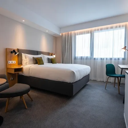 Holiday Inn DIJON SUD - LONGVIC by IHG
