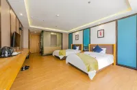 Nanjing Hotel (Clear Water Bay Golf Club) - balcony